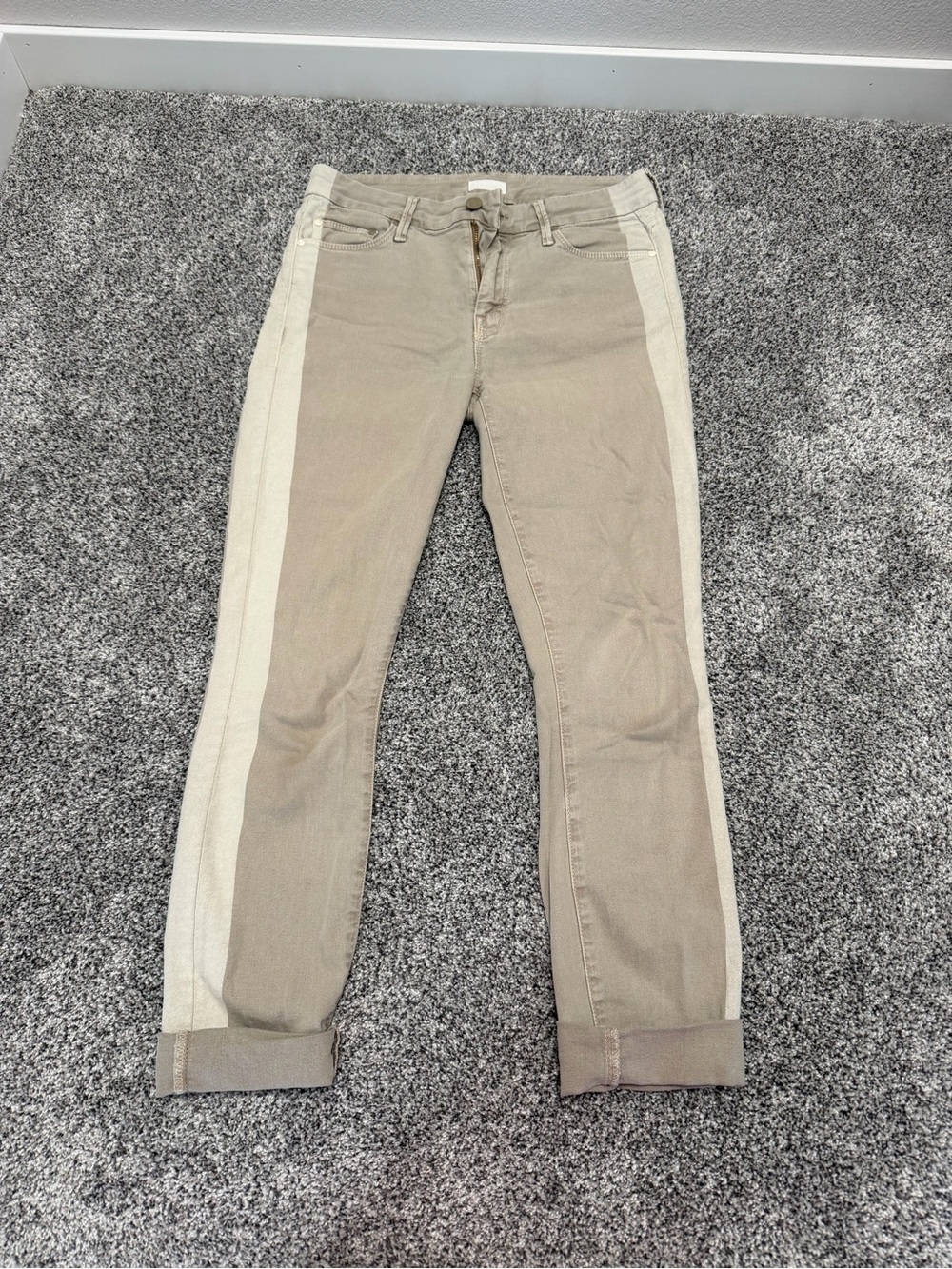 Mother Denim Looker Ankle Fray Jeans